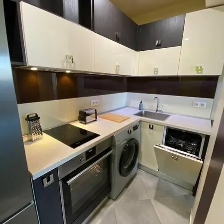 Modern 1br Apart W/ Garden View & Free Str Parking * Plovdiv