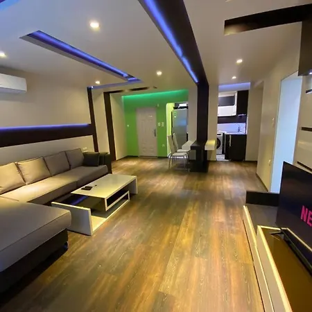 Modern 1br Apart W/ Garden View & Free Str Parking